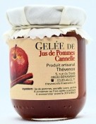 Gelée de jus de pommes à la cannelle